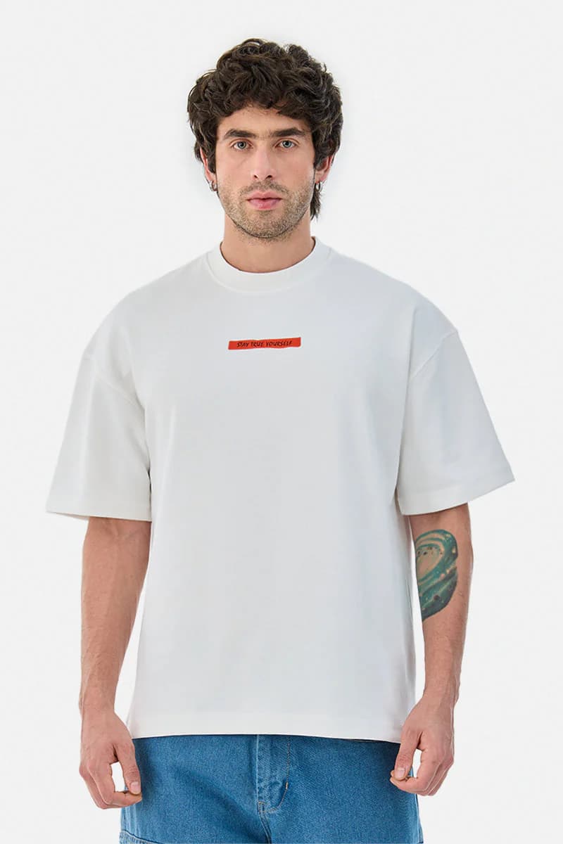 Men's White Casual Graphic Round Neck Half Sleeves Tshirt