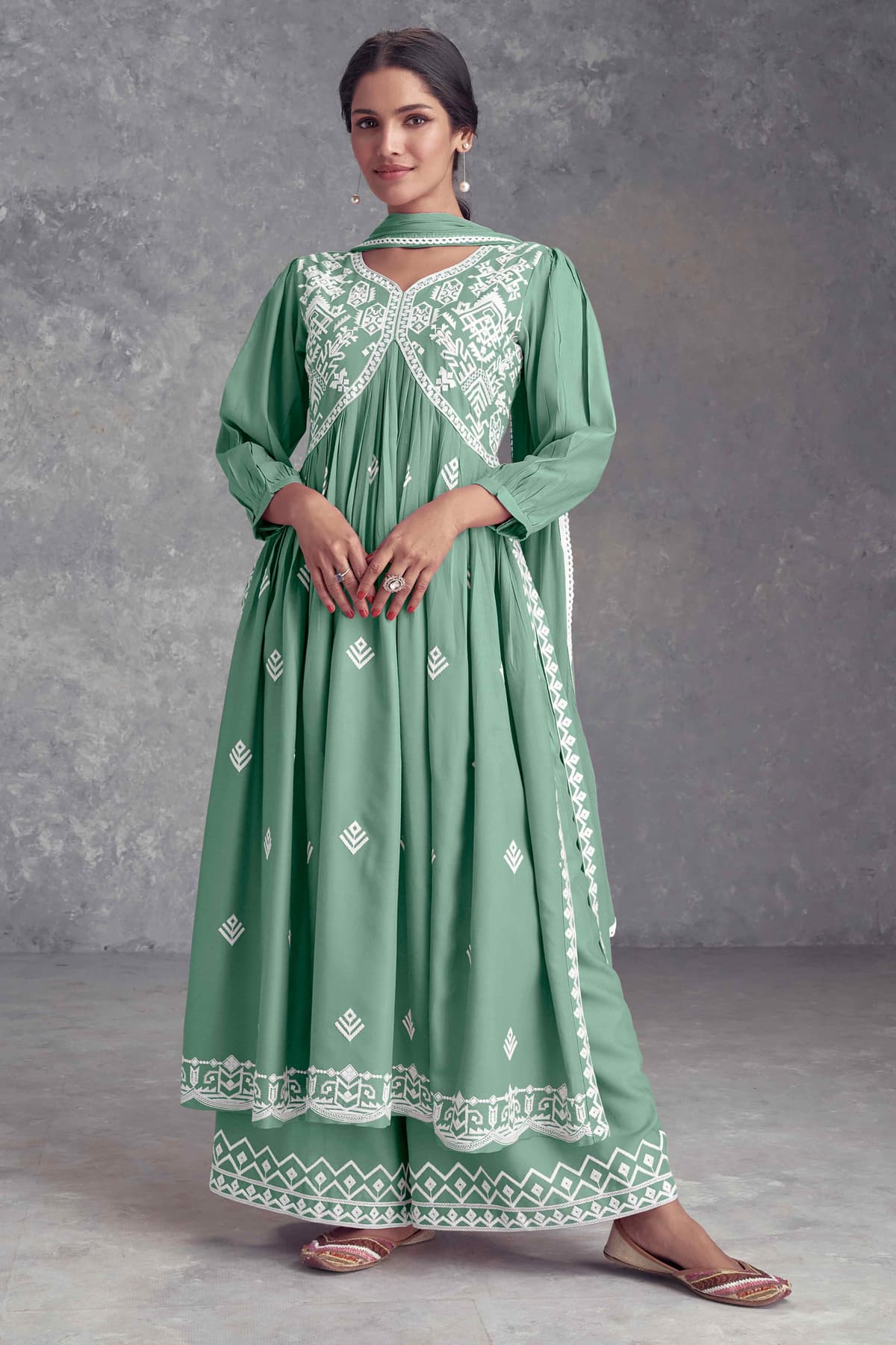Women's Green Festive Regular Fit Three Quarter Sleeves Salwar Suit