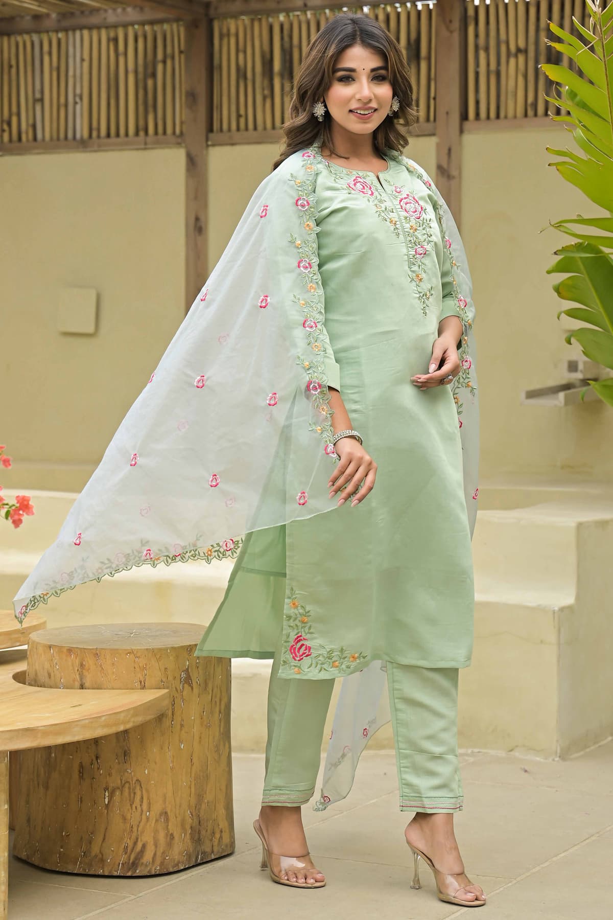Women's Green Festive Regular Fit Three Quarter Sleeves Salwar Suit