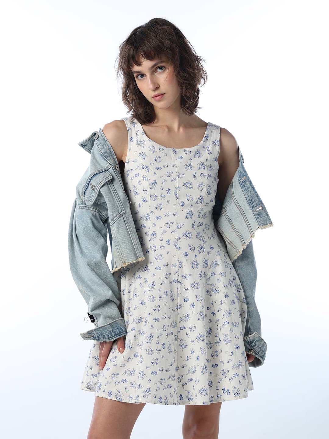 Women's White Casual Sleeveless Floral Dress