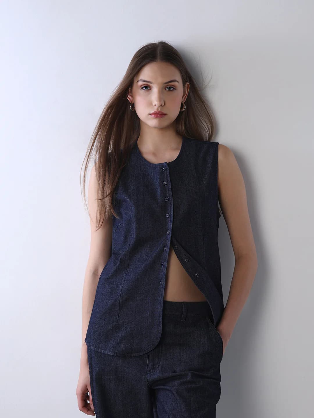 Women's Blue Casual Solid Sleeveless Top