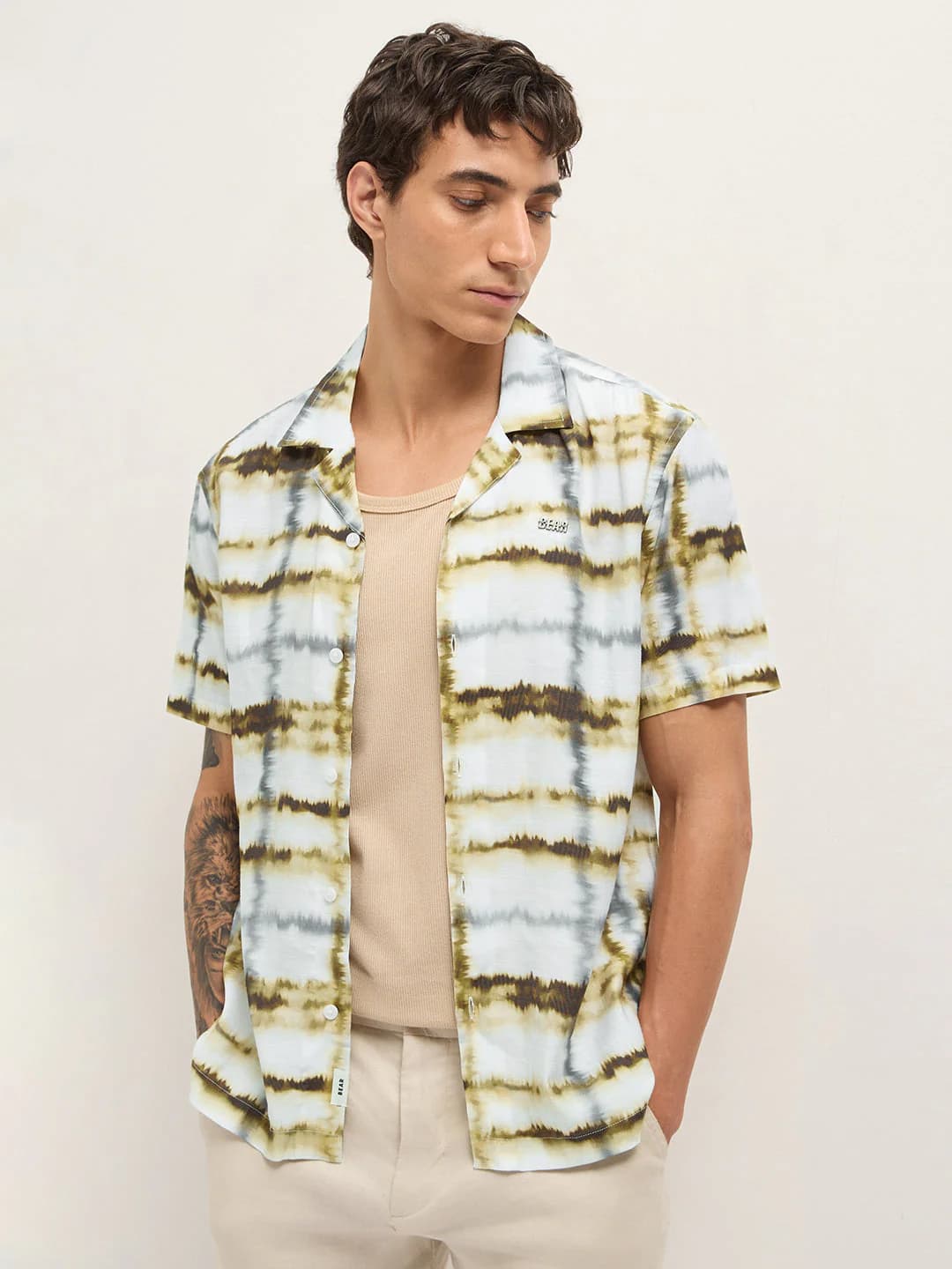 Men's Green Abstract Tie-Dye Print Relaxed Fit Cuban Collar Casual Cotton Shirt