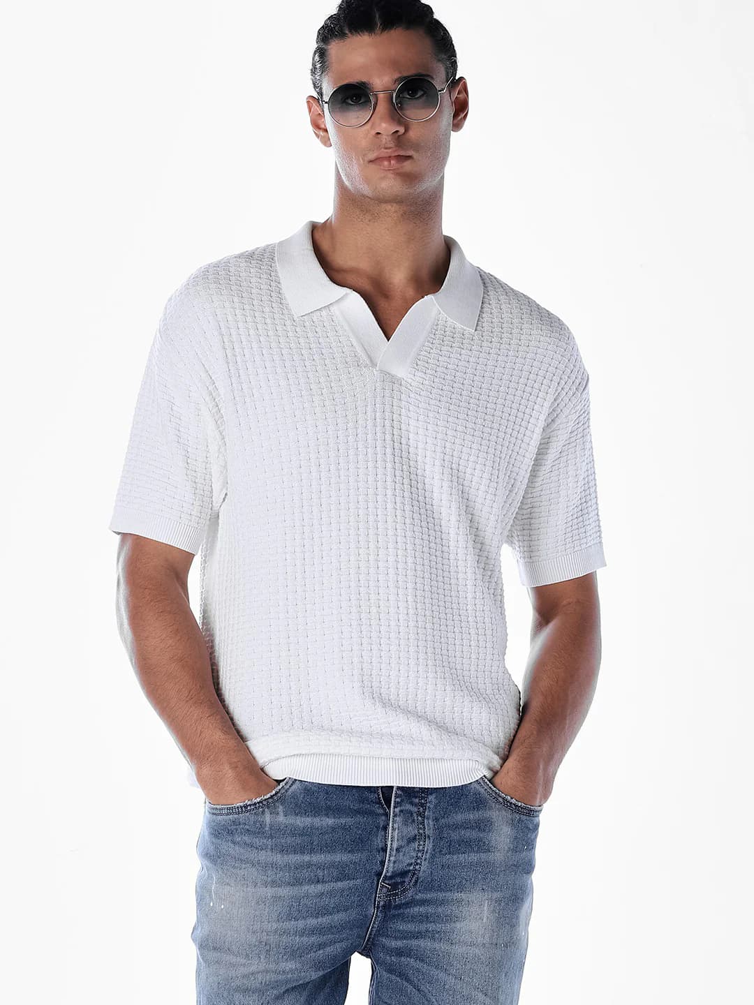 Men's White Casual Half Sleeves Solid Polo Tshirt