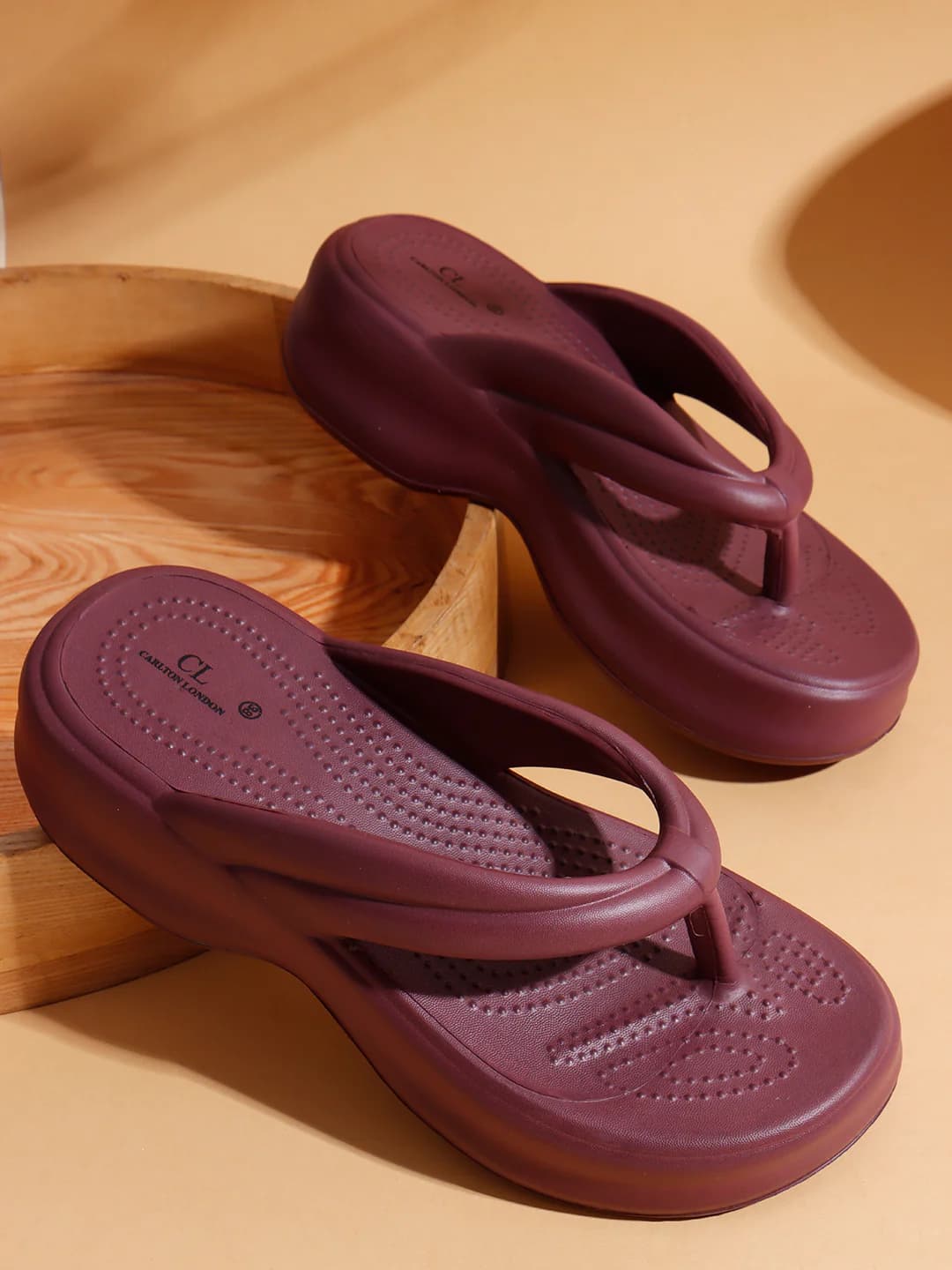 Women's Red Casual Round Toe Sandals