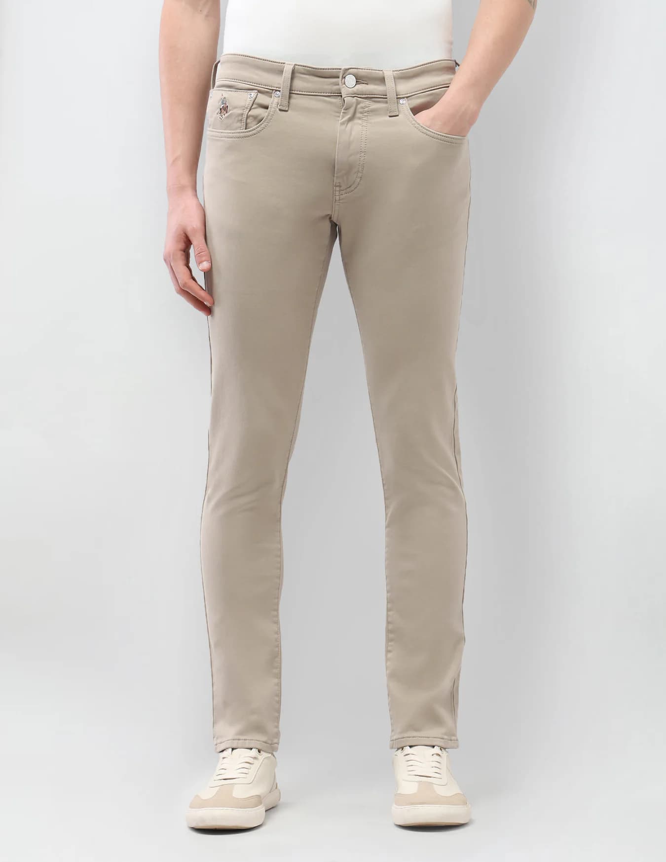 Men's Grey Casual Tapered Fit Mid Rise Non-Faded Jeans