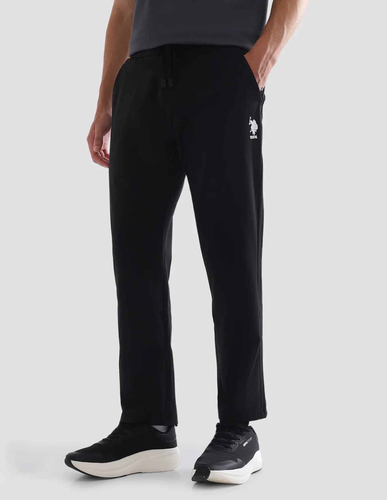 Men's Black Casual Straight Fit Mid Rise Clean Look Trackpant