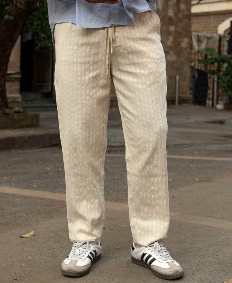 Men's Beige Casual Regular Fit Mid Rise Trouser