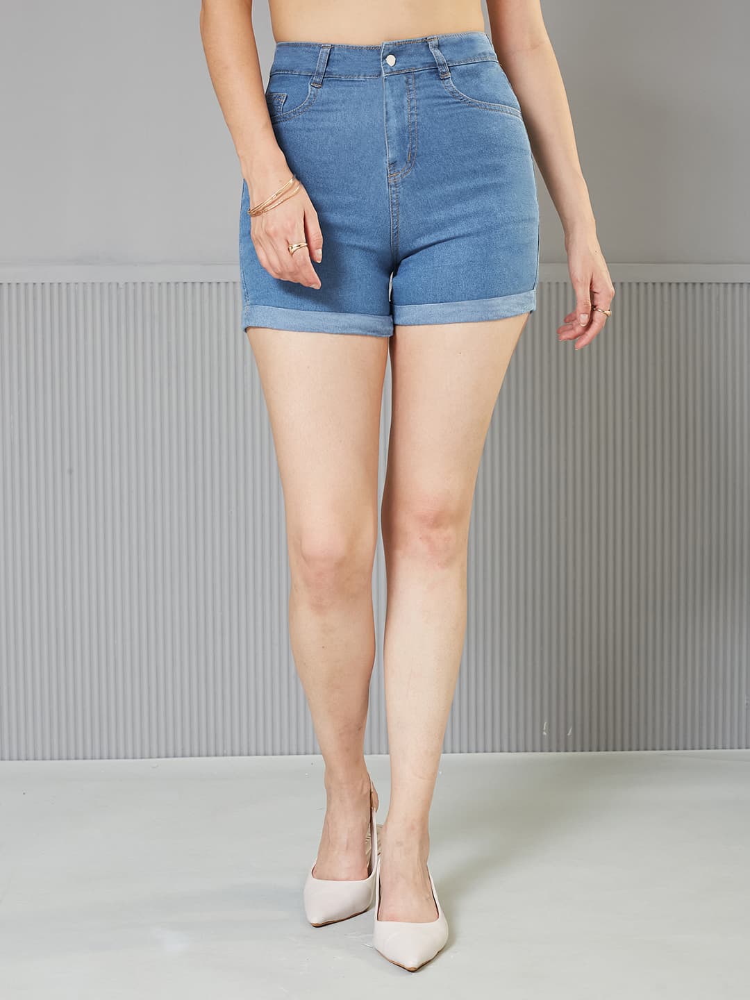 Women's Blue Casual Solid Regular Fit Shorts