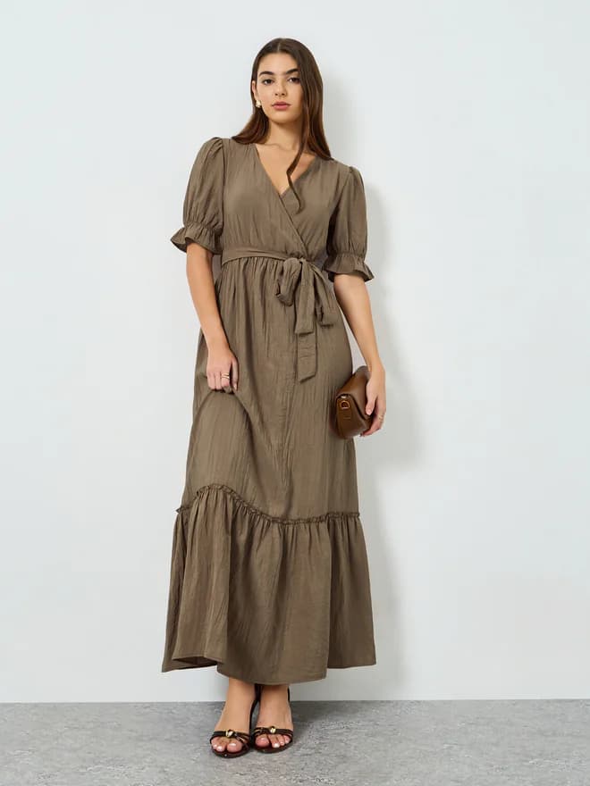 Women's Brown Casual Three Quarter Sleeves Regular Fit Maxi Dress