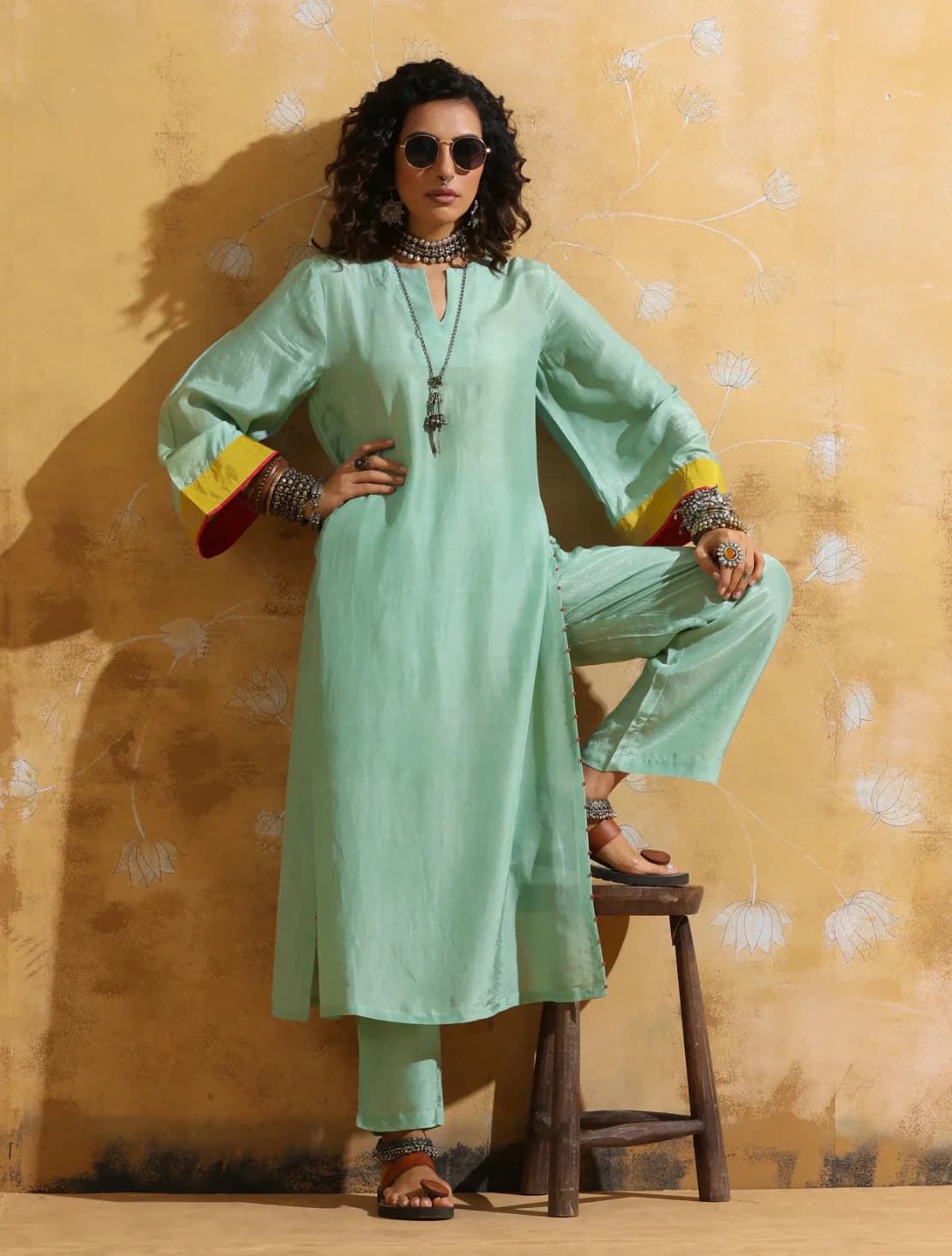 Women's Mint Green Casual Solid High-Slit Kurta Pant Set