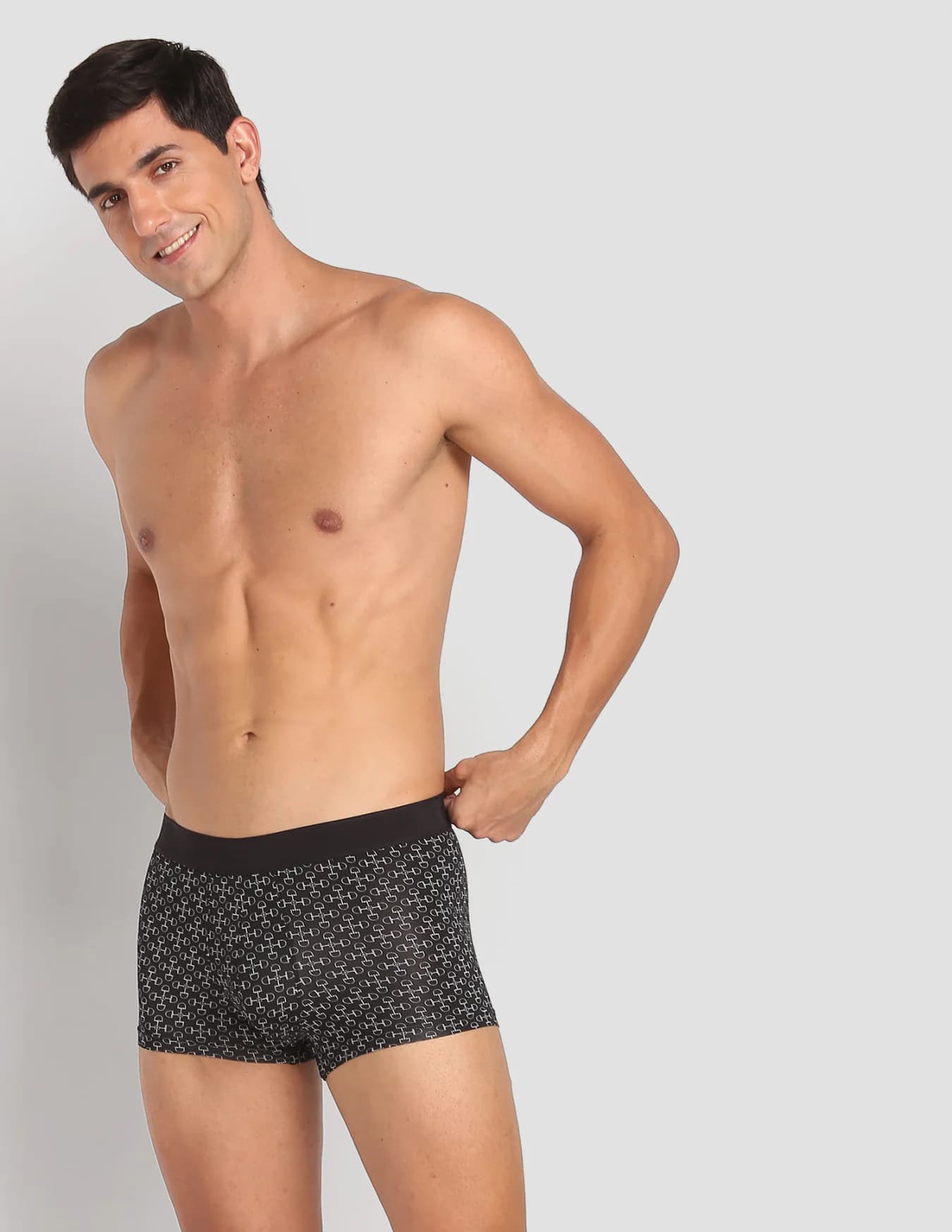 Men's Black Regular Fit Mid Rise Trunks