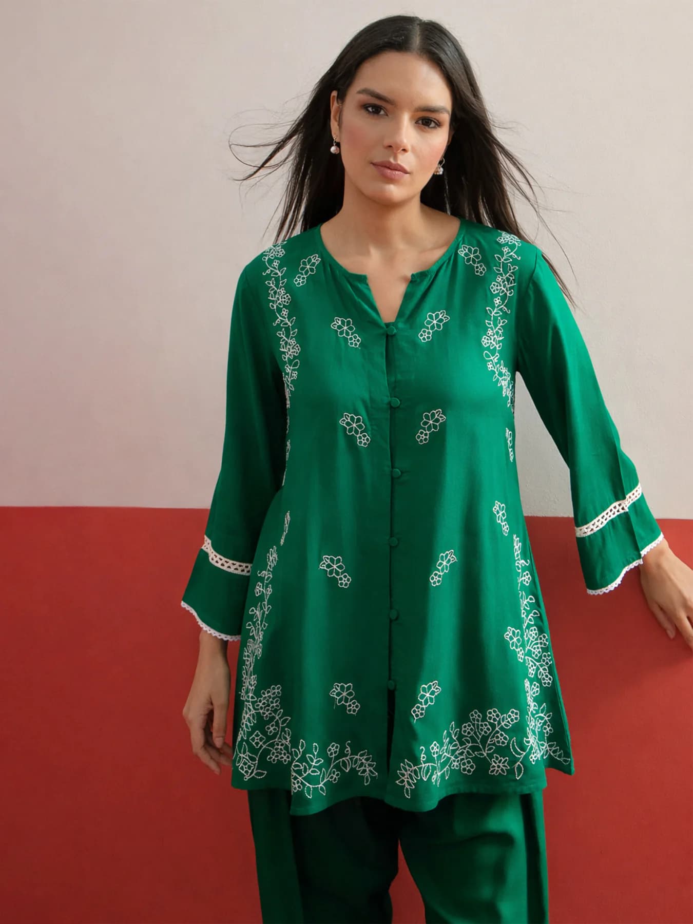 Women's Green Festive Three Quarter Sleeves Kurta Set