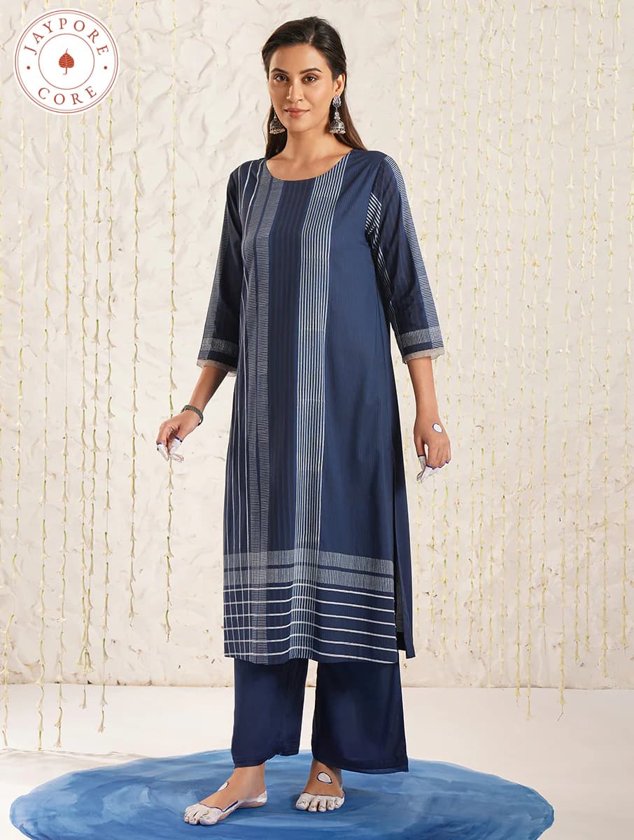 Women's Blue Casual Regular Fit Printed Three Quarter Sleeves Kurta