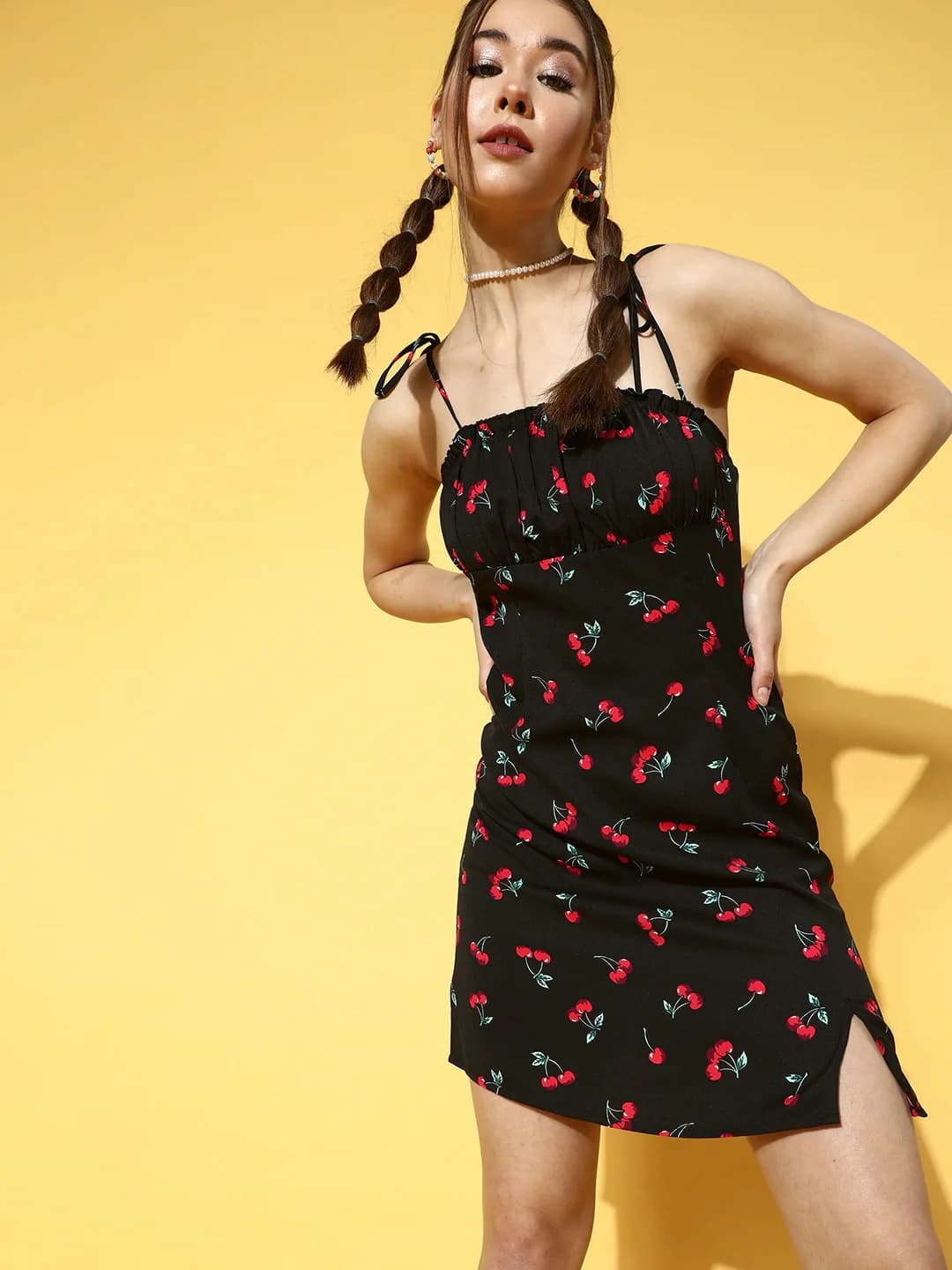 Women's Black Casual Printed Bodycon Tie-Up Neck Dress