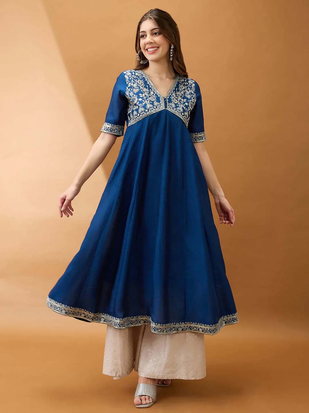 Women's Blue Casual Regular Fit Solid Half Sleeves Kurta