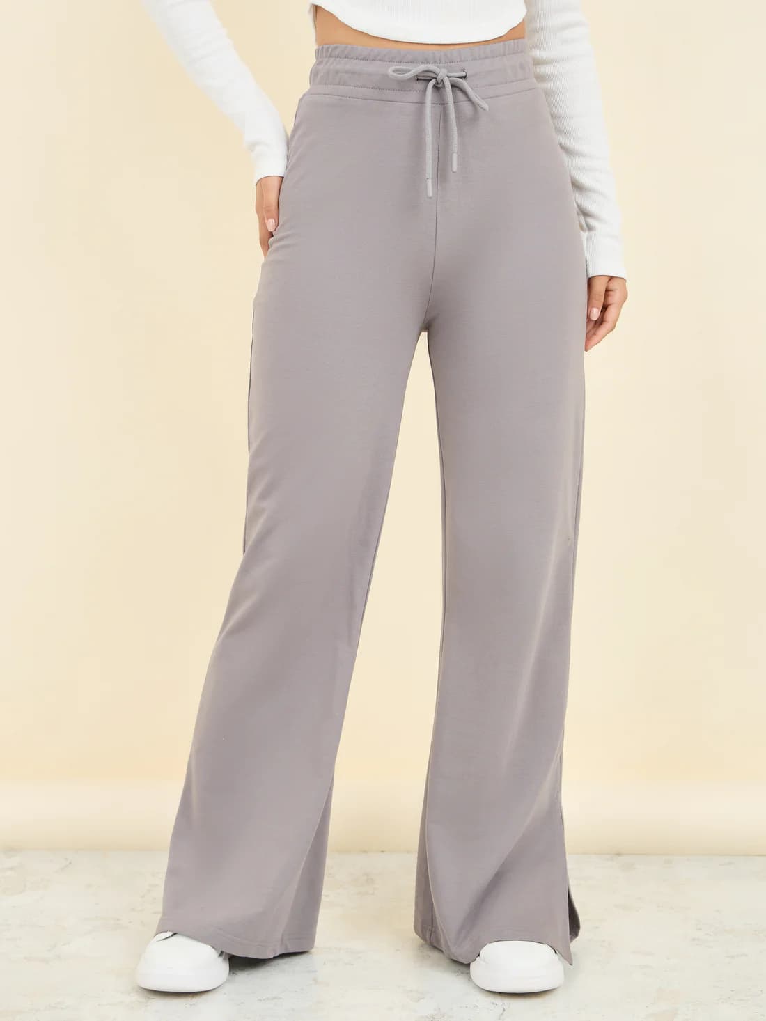 Women's Grey Casual Solid Slim Fit High Rise Trackpant