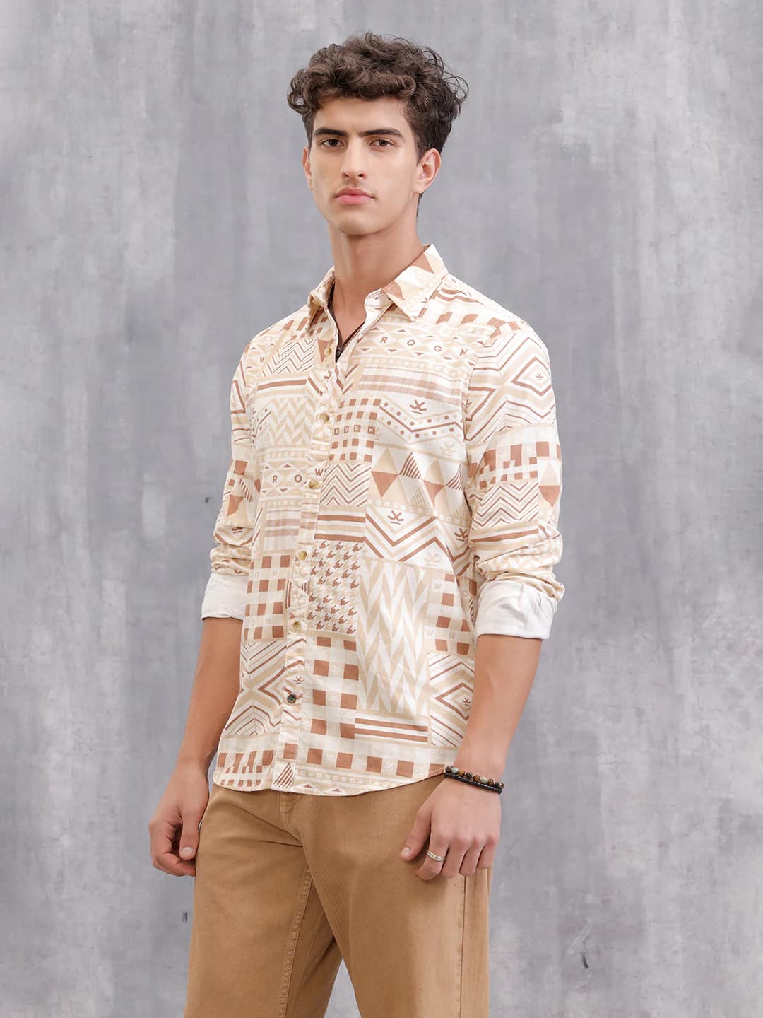 Men's Beige Casual Corduroy Geometric Printed Slim Fit Shirt