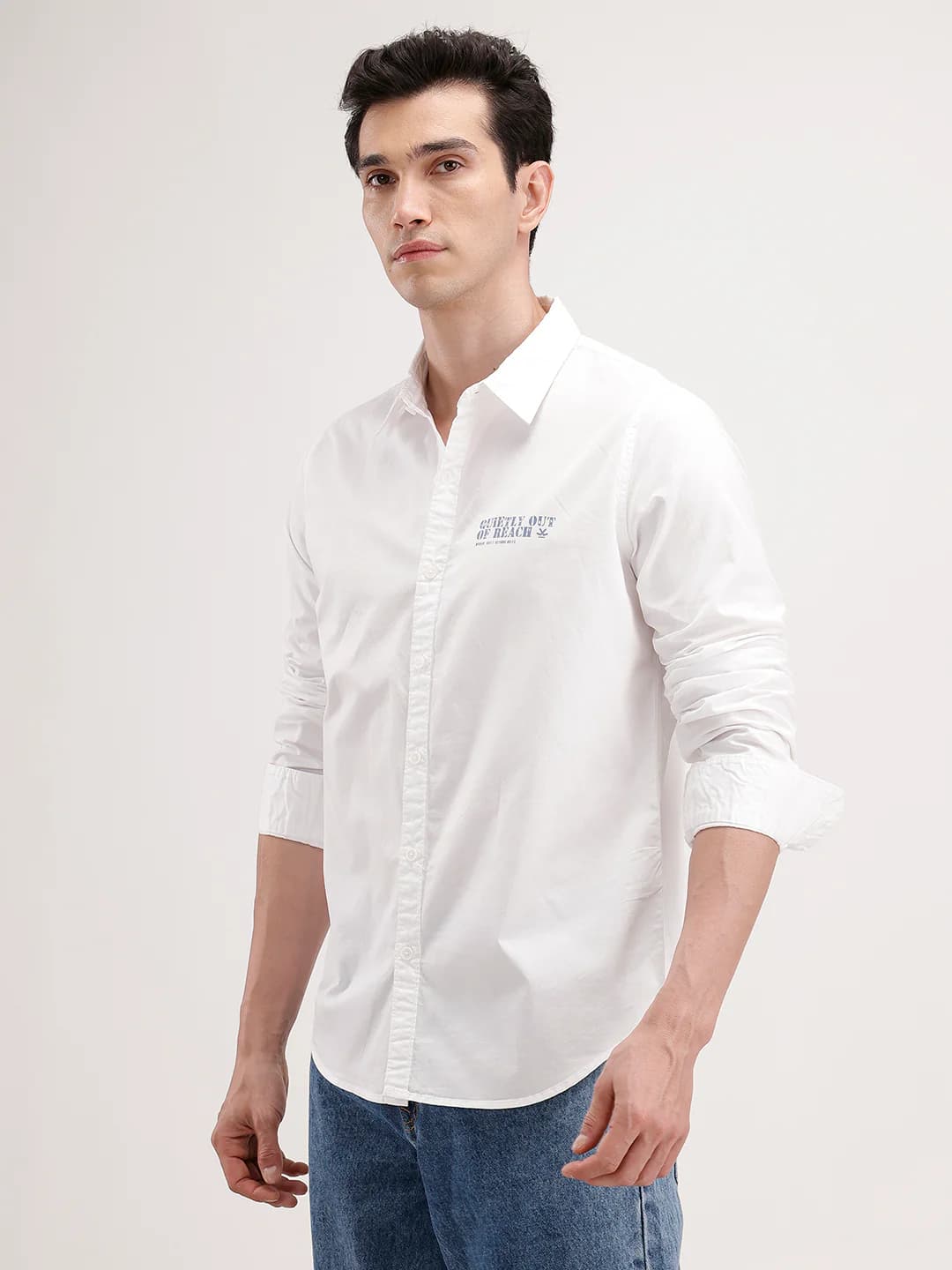 Men's White Casual Regular Fit Graphic Shirt