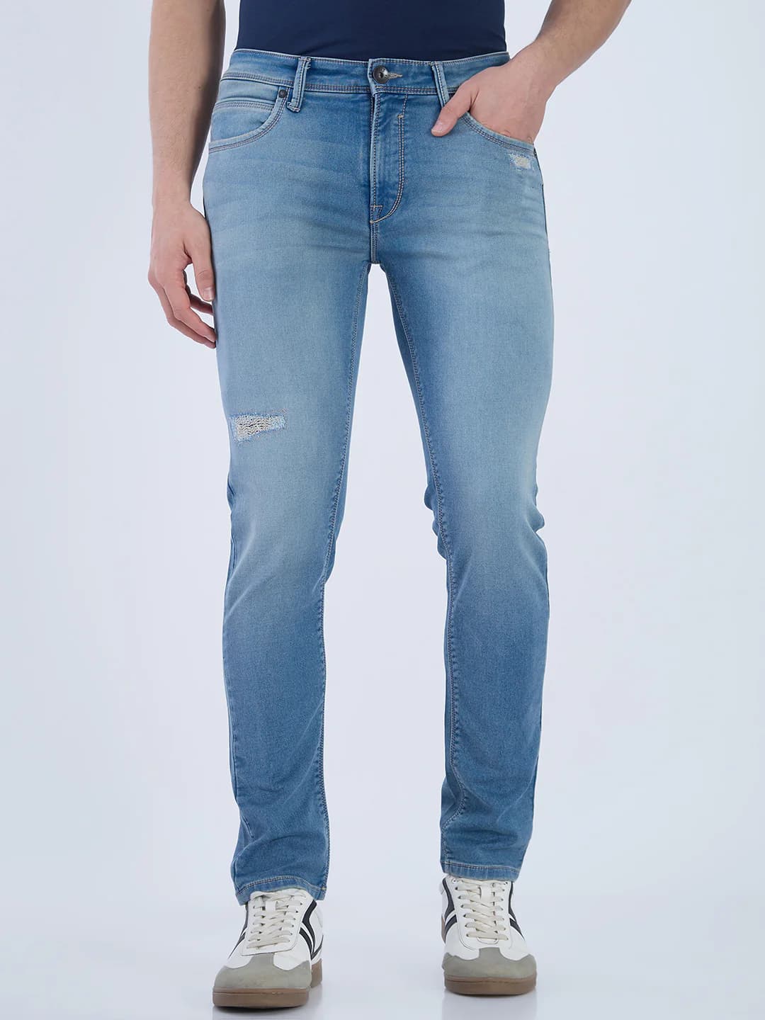 Men's Blue Casual Solid Tapered Fit Mid Rise Jeans