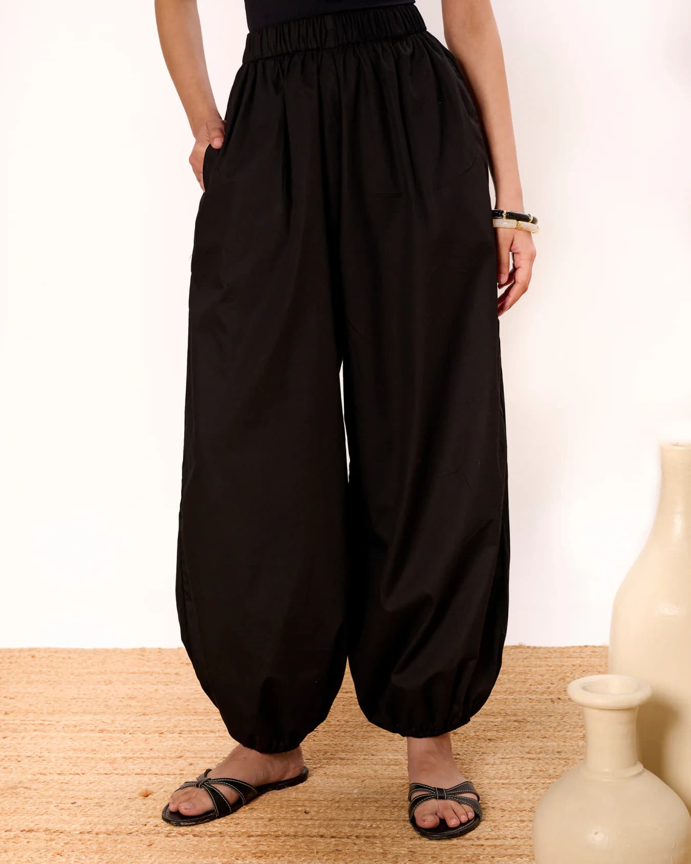Women's Black Casual High Rise Balloon Fit Trouser