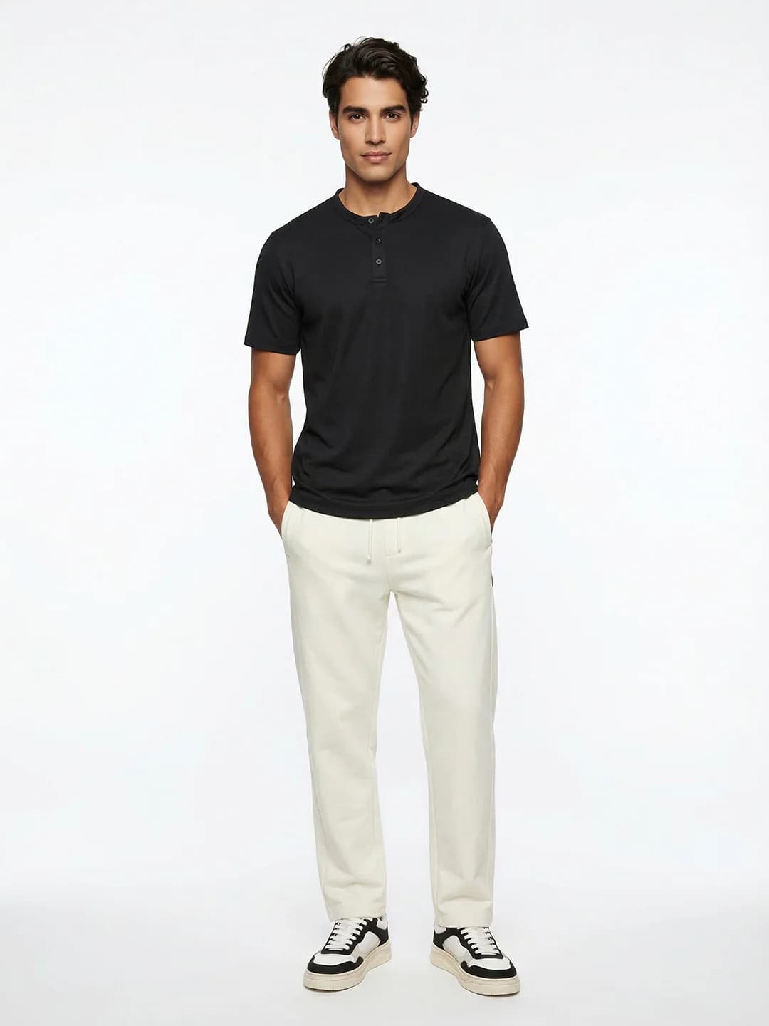 Men's Black Casual Regular Fit Solid Half Sleeves Tshirt
