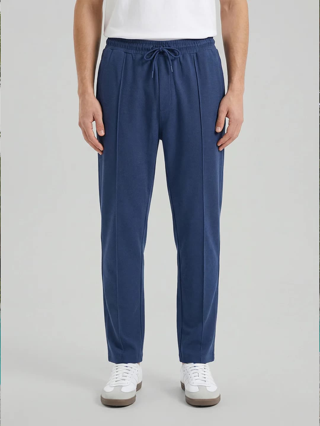 Men's Blue Casual Solid Non-Faded Mid Rise Urban Taper Joggers