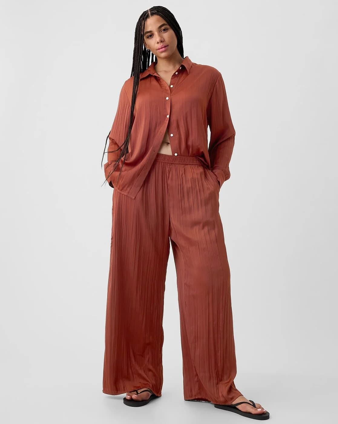 Women's Red Casual Solid Regular Fit Mid Rise Trouser