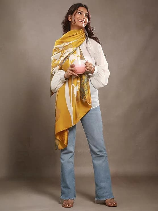 Women's Multicolor Printed Satin Scarf