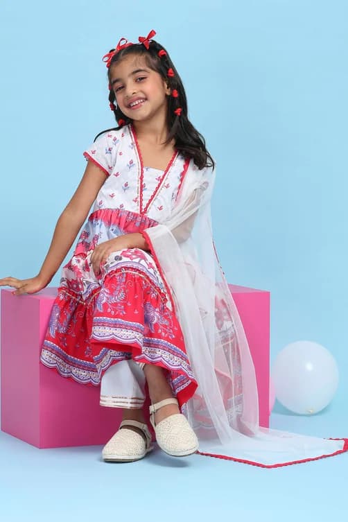 Girls White Casual A-Line Kurta With Palazzos Cotton Salwar Suit