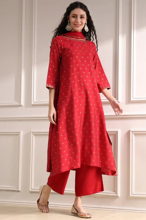 Women's Red Casual Straight Kurta With Palazzos Polyester Kurta Set