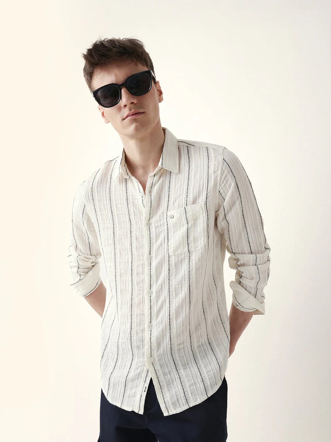 Men's White Vertical Seersucker Pinstripe Slim Fit Casual Shirt