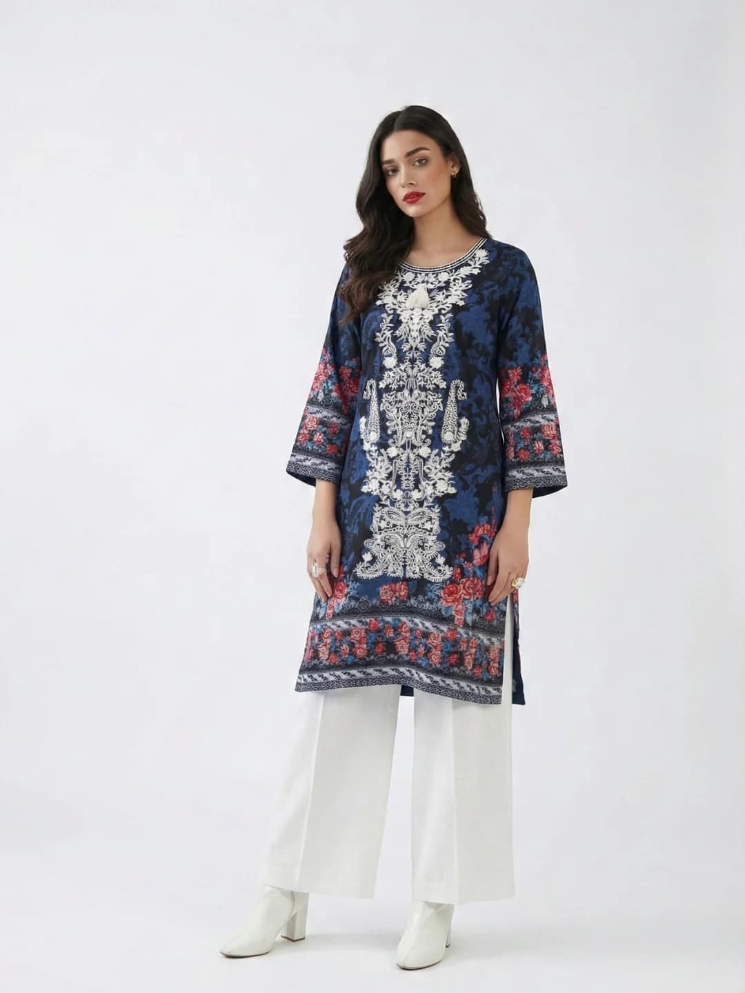 Women's Blue Casual Regular Fit Printed Full Sleeves Kurti
