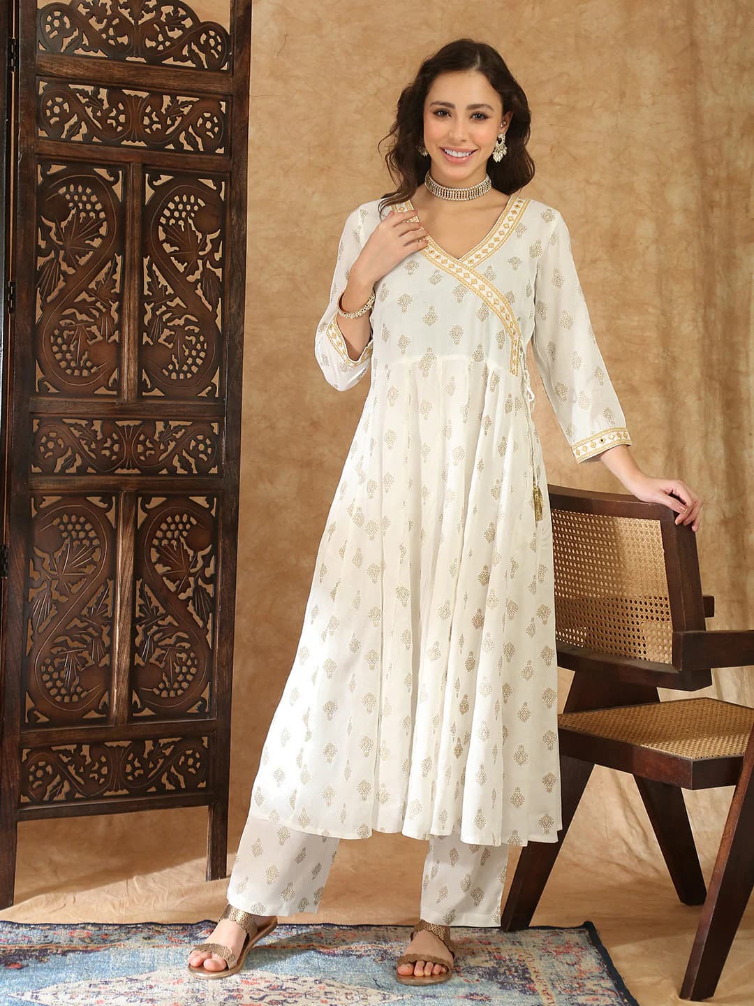 Women's Off White Party Regular Fit Printed Three Quarter Sleeves Kurta Set