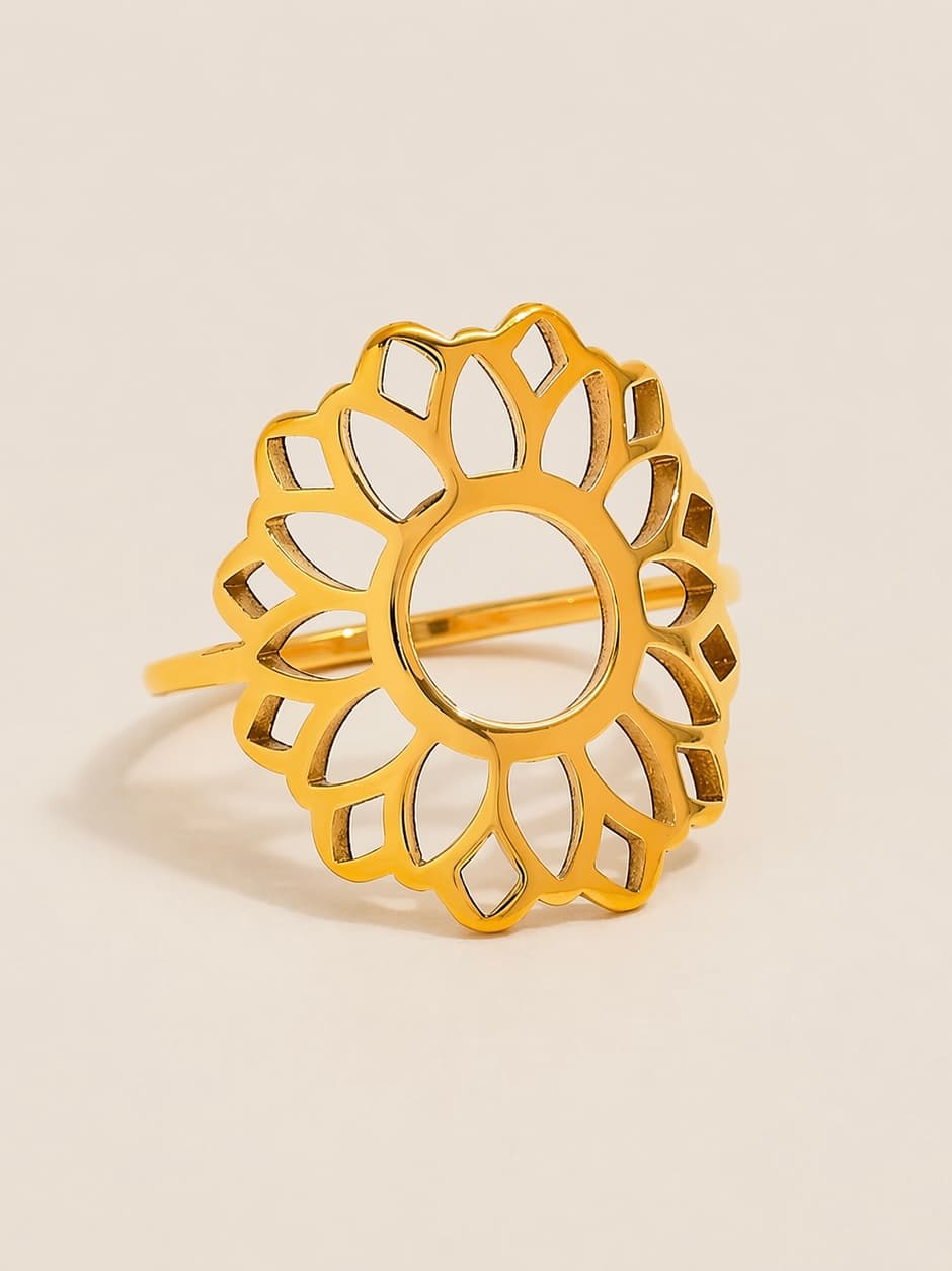 Women's Veda Sunburst Cutwork Ring in Gold Tone