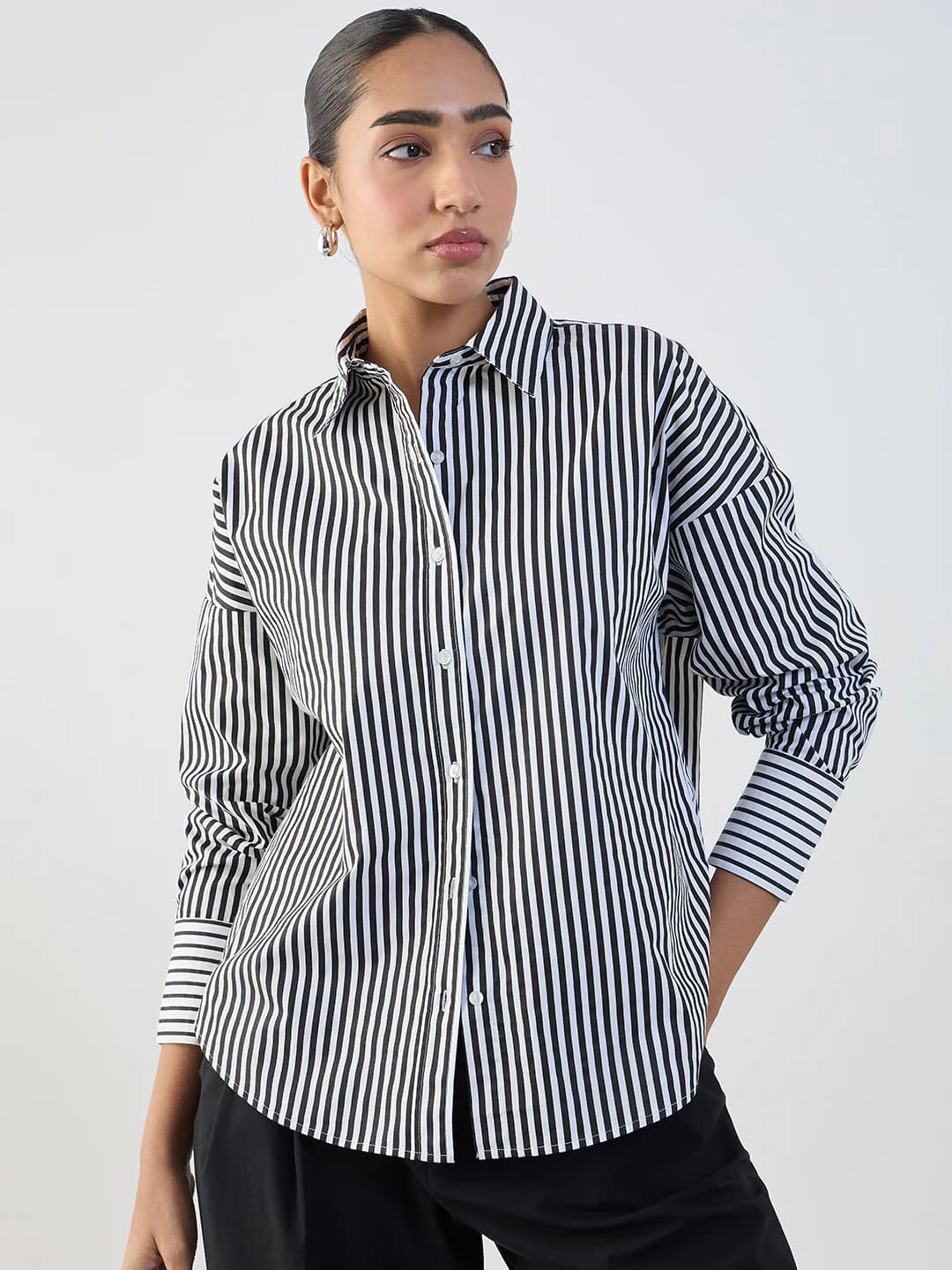 Women's Black Casual Striped Oversized Fit Shirt