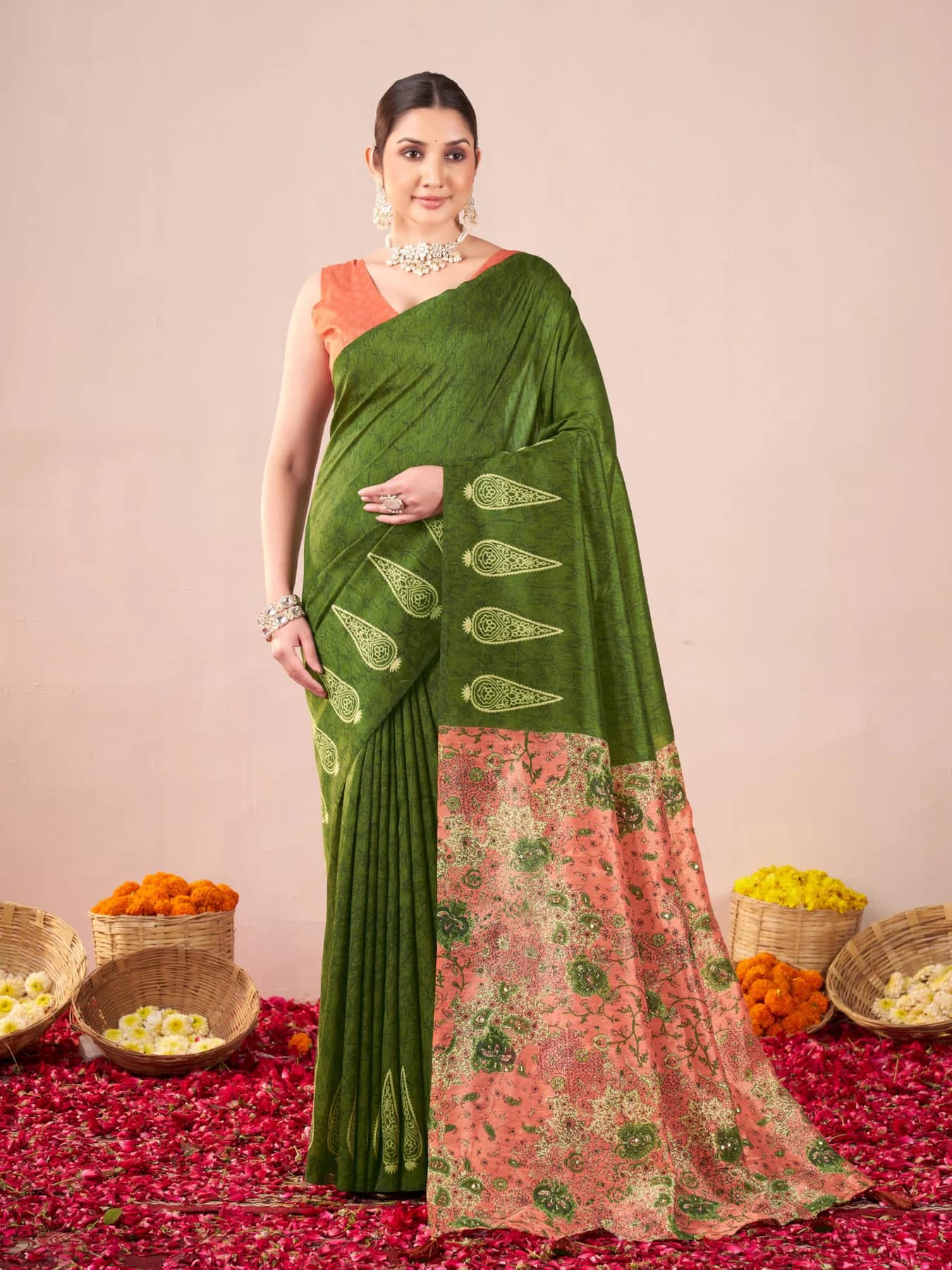 Women's Catbul Silk Floral Paisley Printed Green Saree with Unstitched Blouse Piece