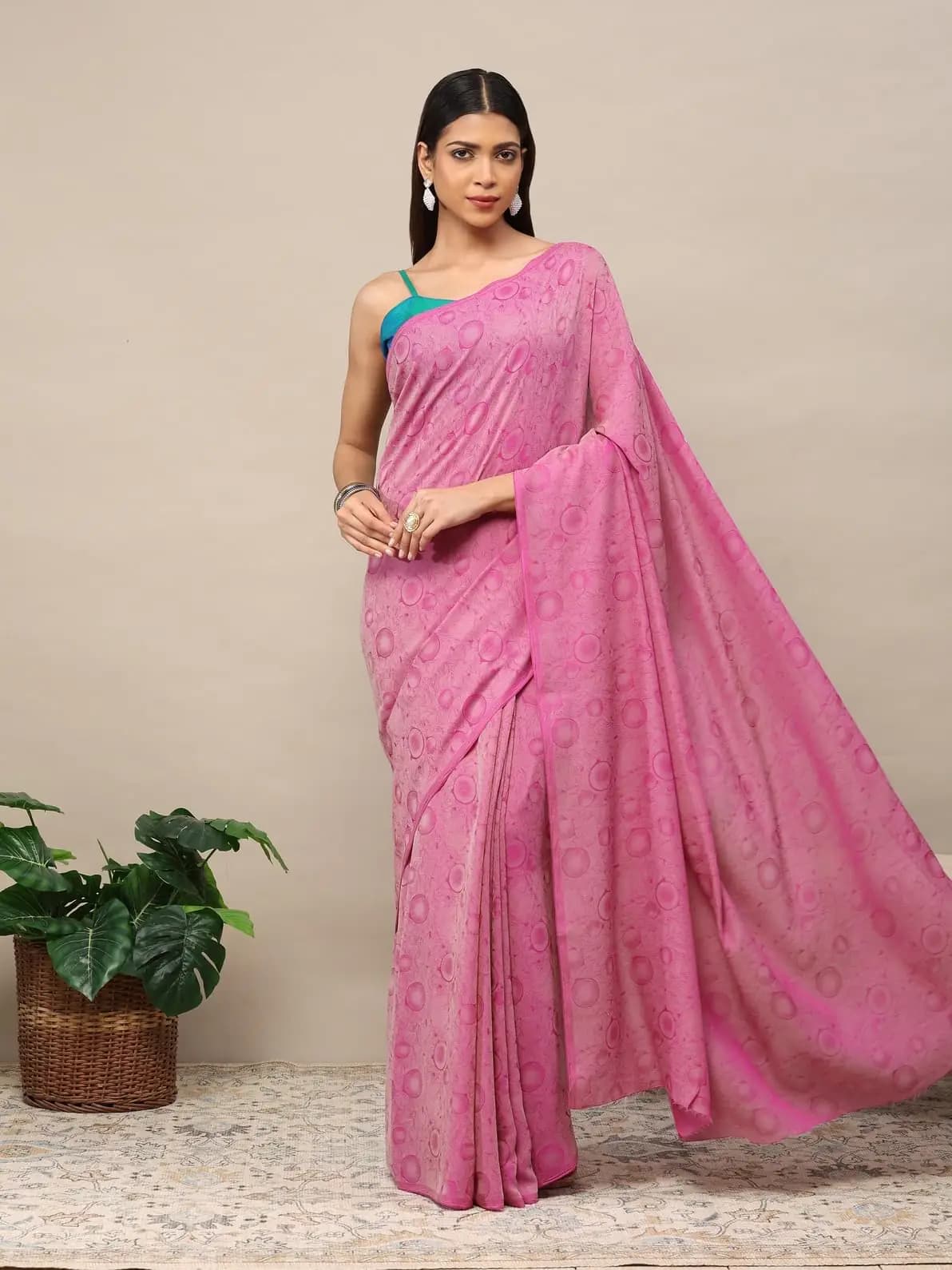 Women's Silk Blend Pink Geometric Printed Saree