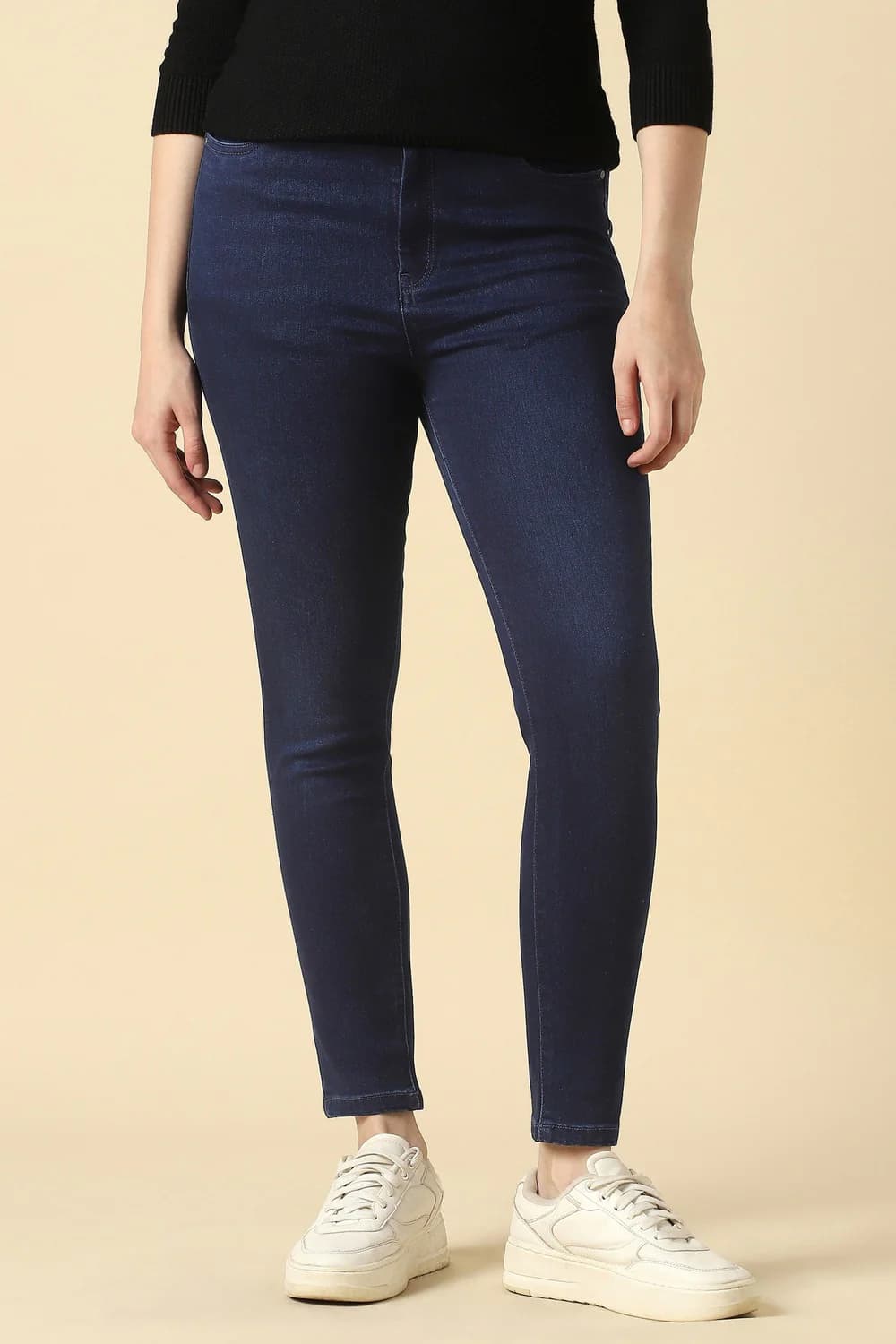 Women Navy Casual Skinny Fit Mid Rise Jeans