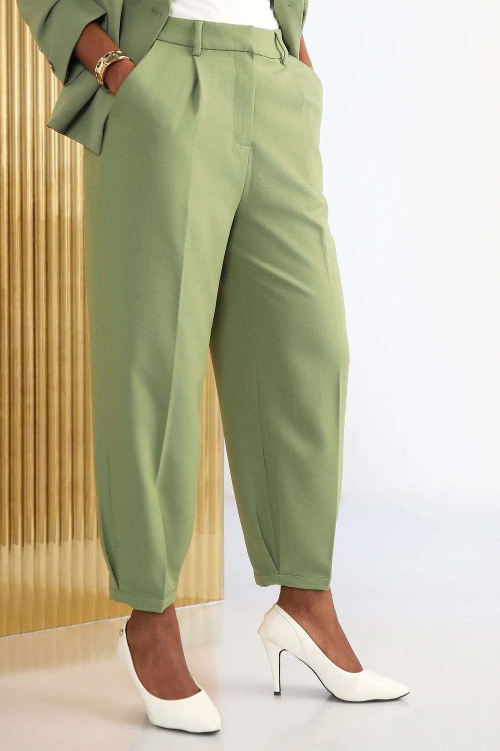 Women Green Formal Regular Fit Mid Rise Trouser
