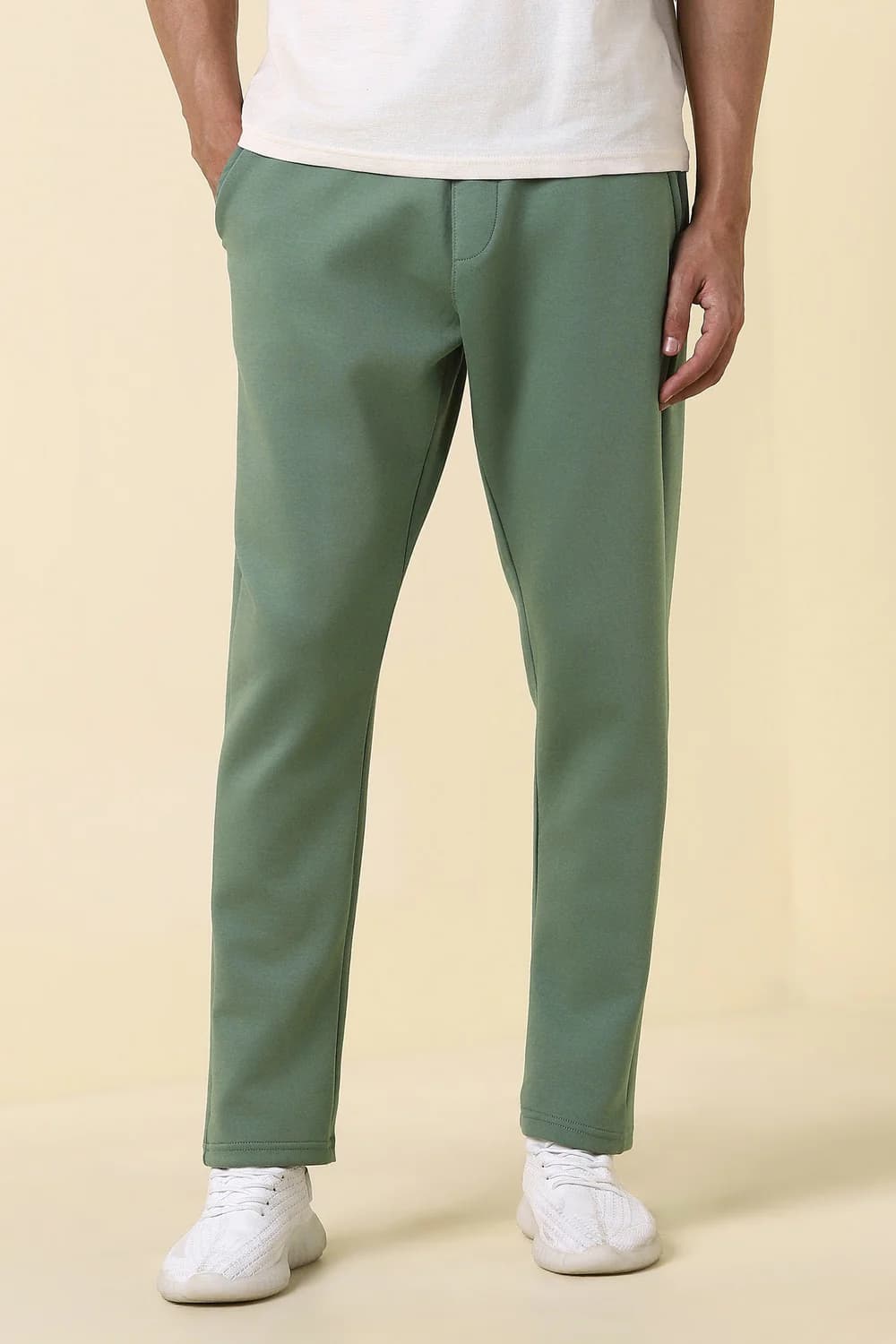 Men Green Casual Regular Fit Mid Rise Trouser