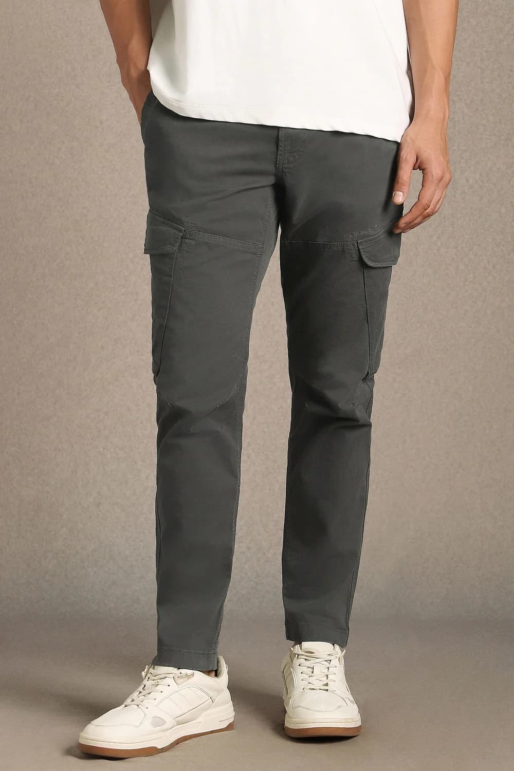 Men Grey Casual Regular Fit Mid Rise Trouser