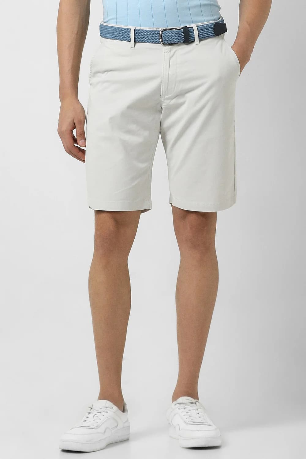 Men White Casual Regular Fit Mid Rise Shorts