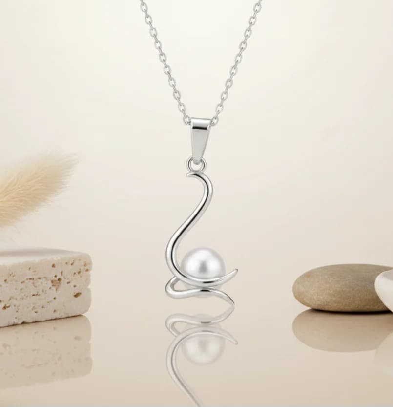 Women's Elegant Swan Pendant Silver Plated Necklace
