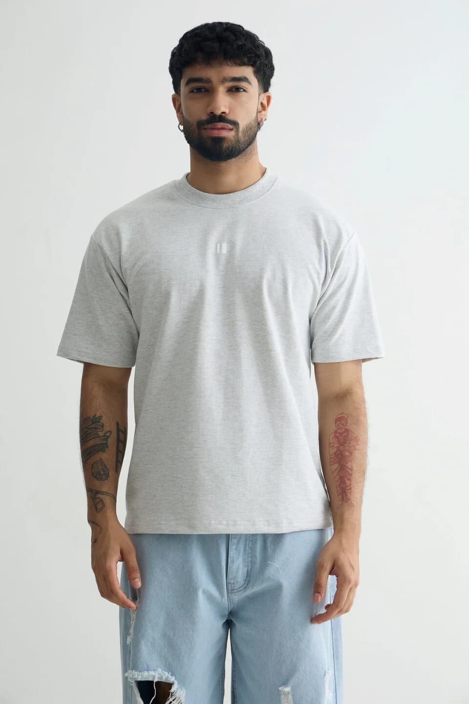 Unisex White Casual Solid Round Neck Oversized Fit Tshirt