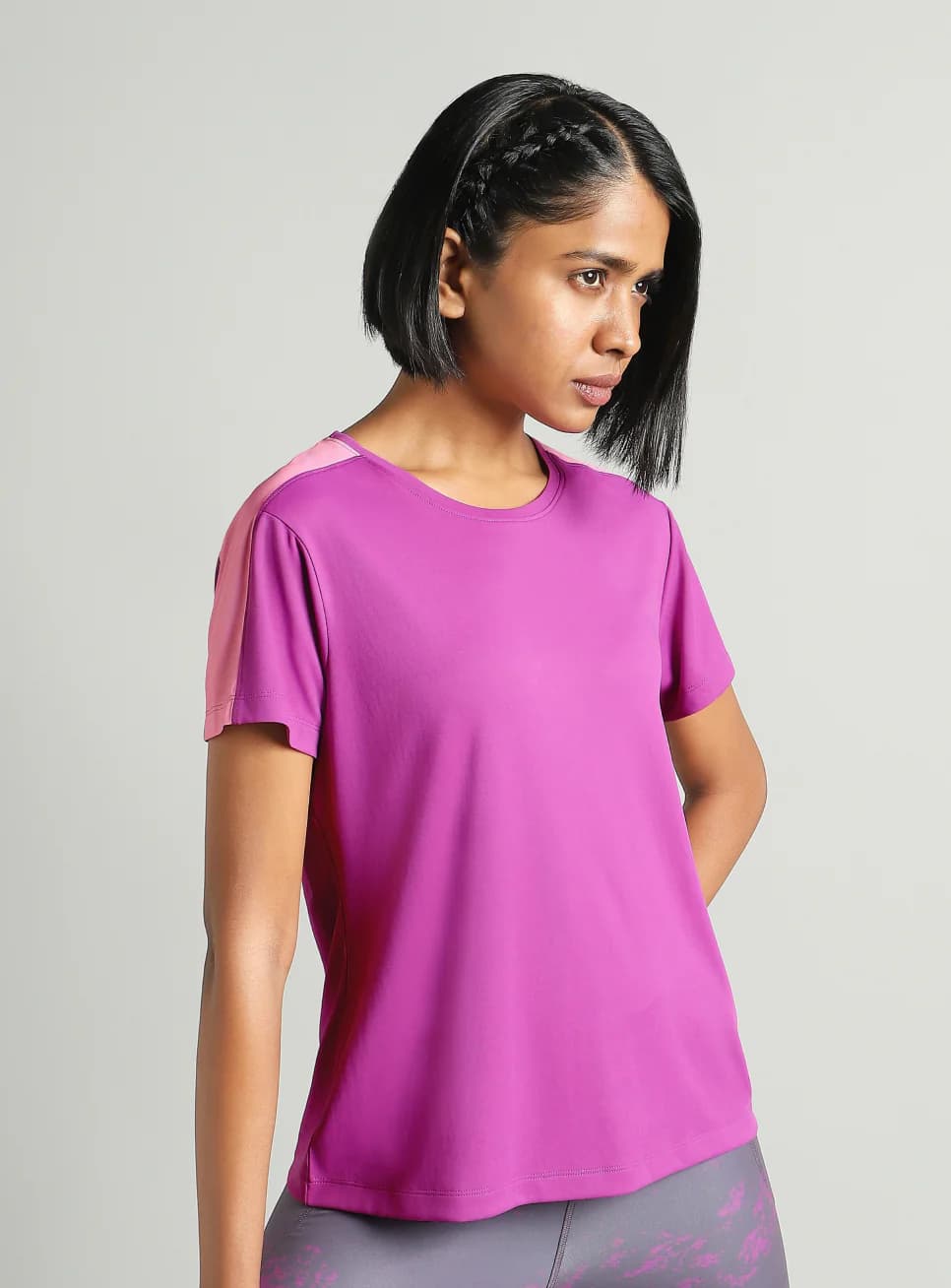 Women's Purple Sports Colorblocked Shoulder Pop Active Tshirt