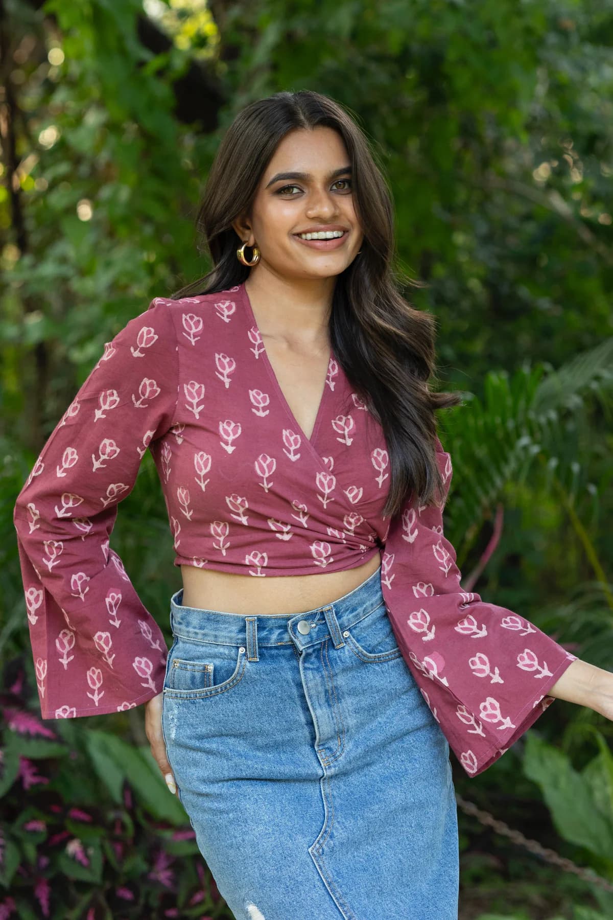 Women's Pink Casual Printed Regular Fit V-Neck Top