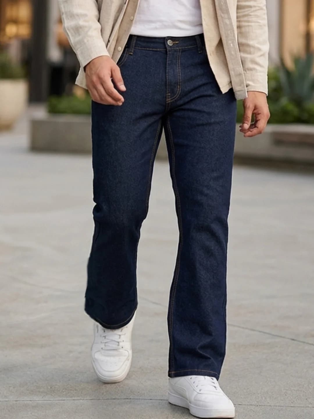 Men's Blue Casual Bootcut Fit Mid Rise Non-Faded Jeans