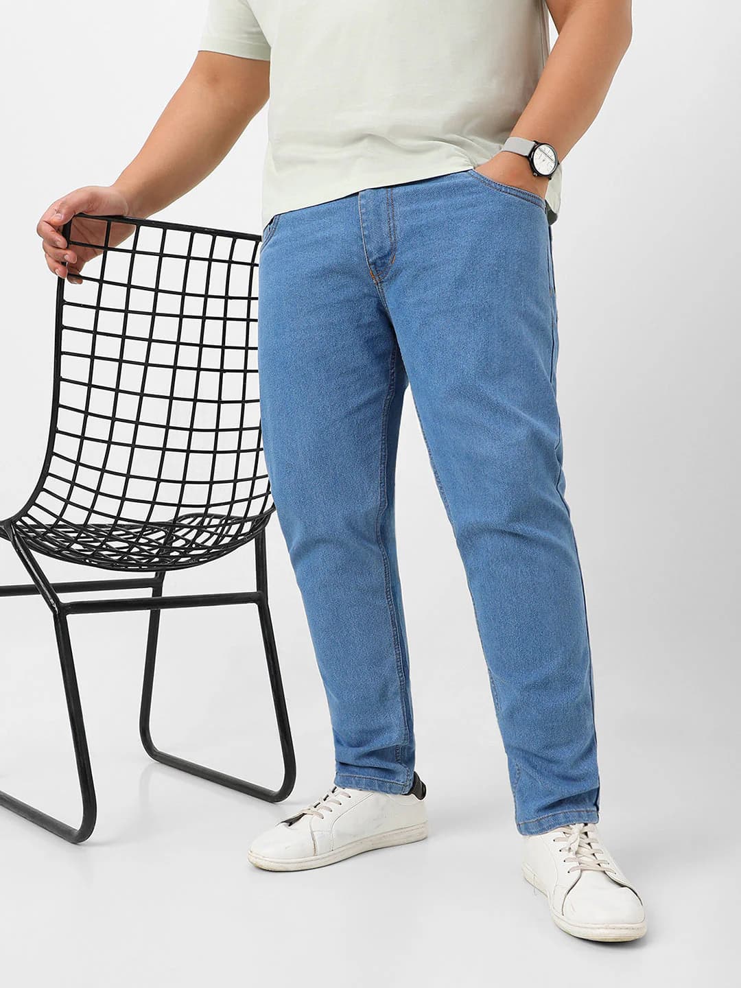 Men's Blue Casual Regular Fit Mid Rise Non-Faded Jeans