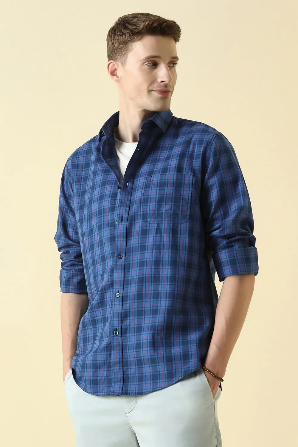 Men's Navy Casual Slim Fit Checked Full Sleeves Shirt