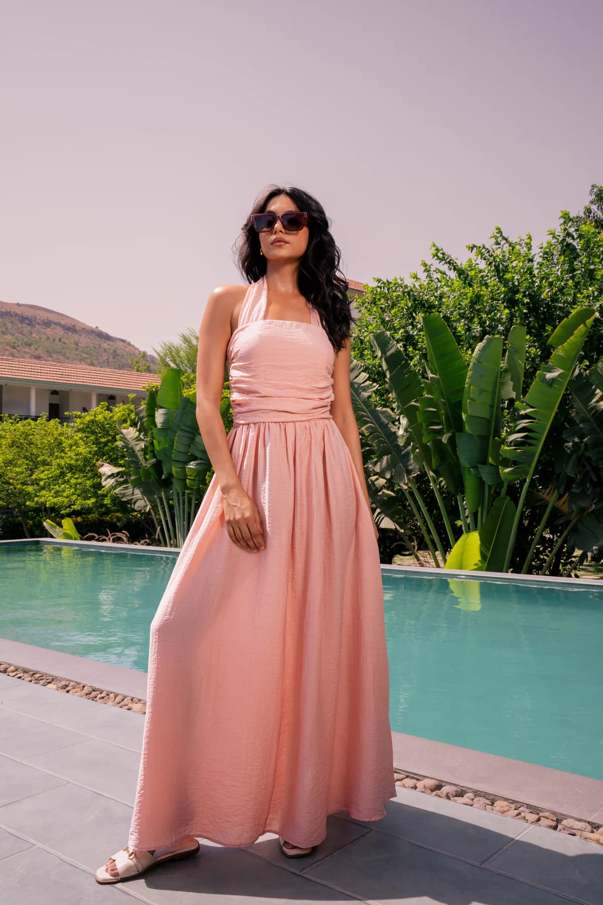 Women's Pink Casual Fit & Flared Sleeveless Pleated Halter Maxi Dress